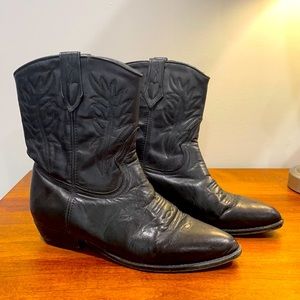 Vintage Nine West Cowgirl Boots Black size 8.5